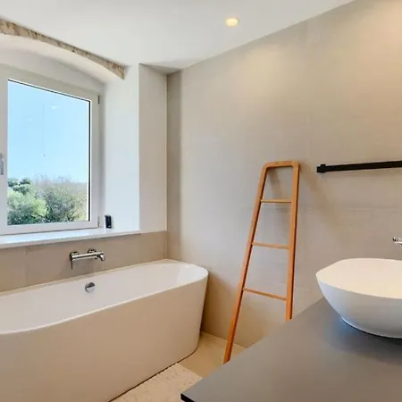 Beautiful Sarizol With Indoor Pool In * Rovigno