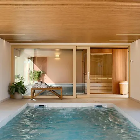Beautiful Sarizol With Indoor Pool In וילה רוביני