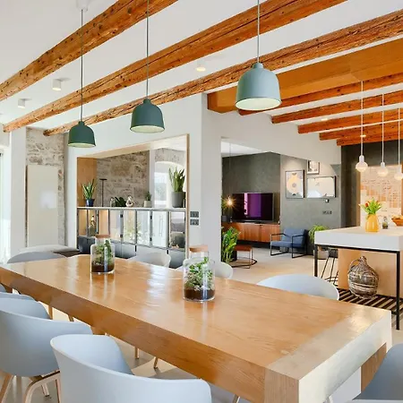 Beautiful Sarizol With Indoor Pool In