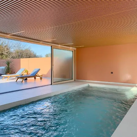 Beautiful Sarizol With Indoor Pool In Villa Rovinj