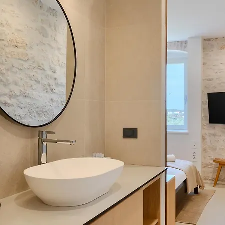 Villa Beautiful Sarizol With Indoor Pool In *