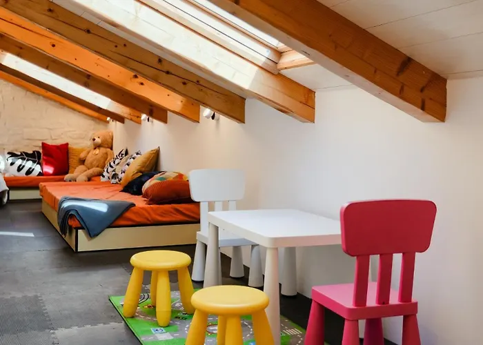 Βίλα Beautiful Sarizol With Indoor Pool In